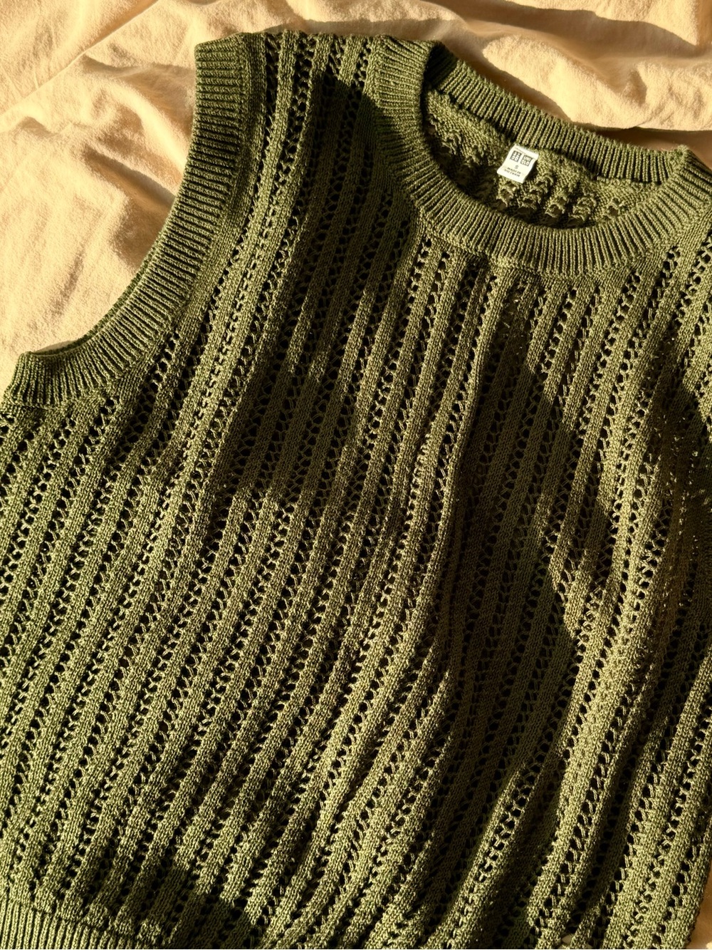Uniqlo Olive Green Open-Knit Sleeveless Sweater Vest